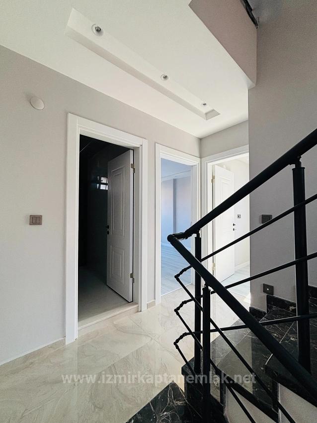 Ultra Luxury 3+1 Summer House With Smart Home System, 50M From The Sea In Ürkmez, Seferihisar, İzmir