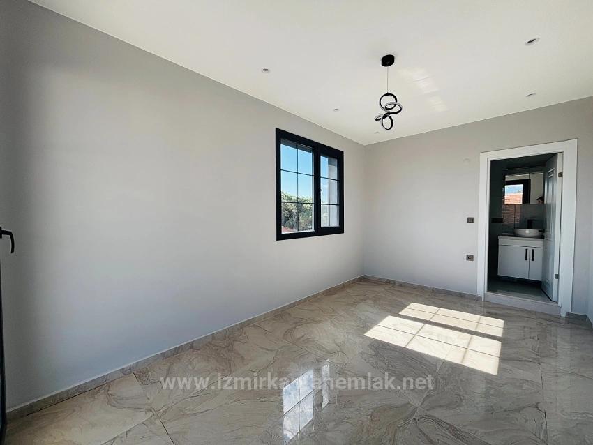 Ultra Luxury 3+1 Summer House With Smart Home System, 50M From The Sea In Ürkmez, Seferihisar, İzmir