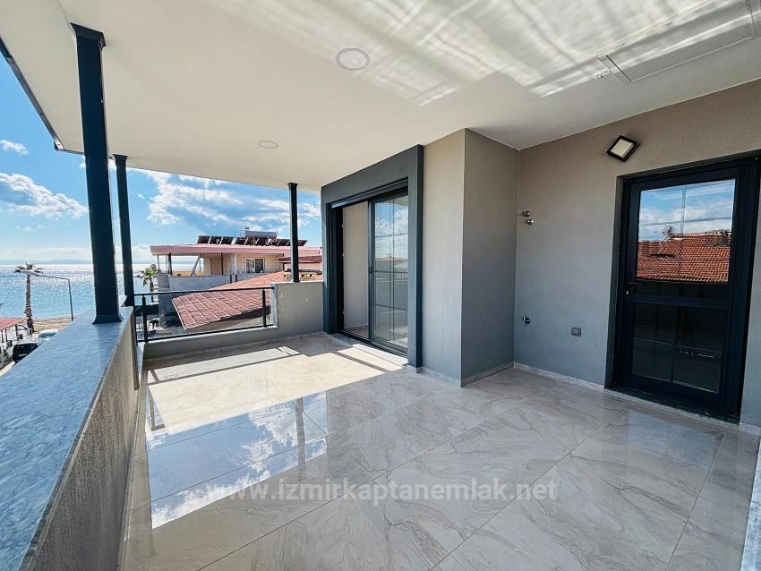 Ultra Luxury 3+1 Summer House With Smart Home System, 50M From The Sea In Ürkmez, Seferihisar, İzmir