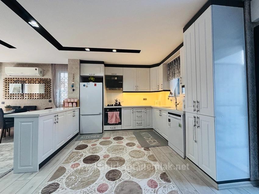 3+1 Villa With Pool For Sale In Izmir Seferihisar Cumhuriyet District