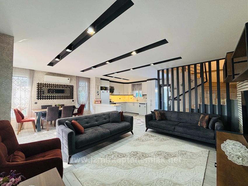 3+1 Villa With Pool For Sale In Izmir Seferihisar Cumhuriyet District