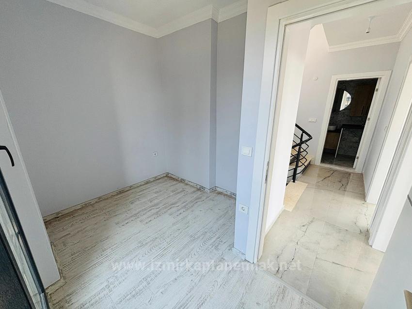 Sea View, Natural Gas Heated, 3+1 Detached Summer House In Akarca Neighborhood, Seferihisar, Izmir.