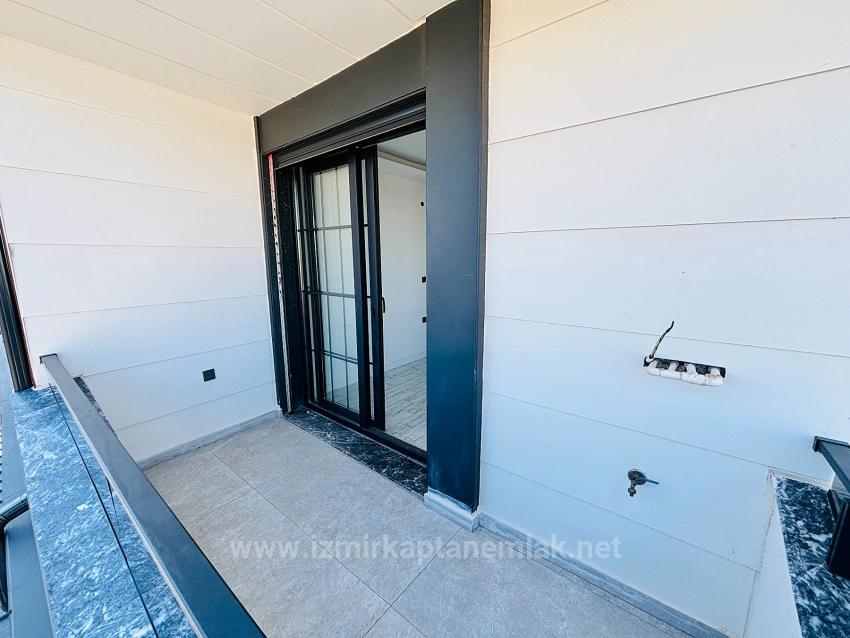 Renovated 1+1 Flat For Sale In İzmir Seferihisar Payamlı District Deniz Street