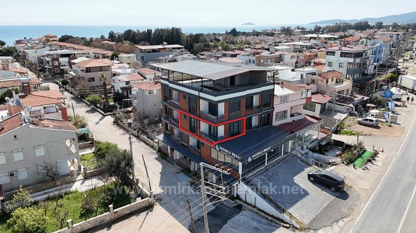 Renovated 1+1 Flat For Sale In İzmir Seferihisar Payamlı District Deniz Street