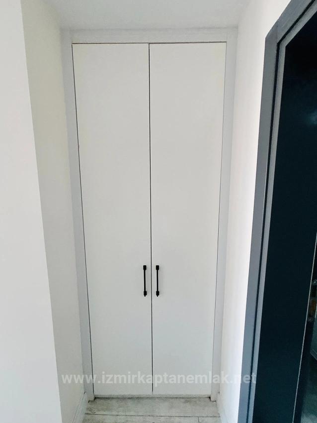 Renovated 2+1 Apartment For Sale In Deniz Street, Payamlı Neighborhood, Seferihisar, Izmir.