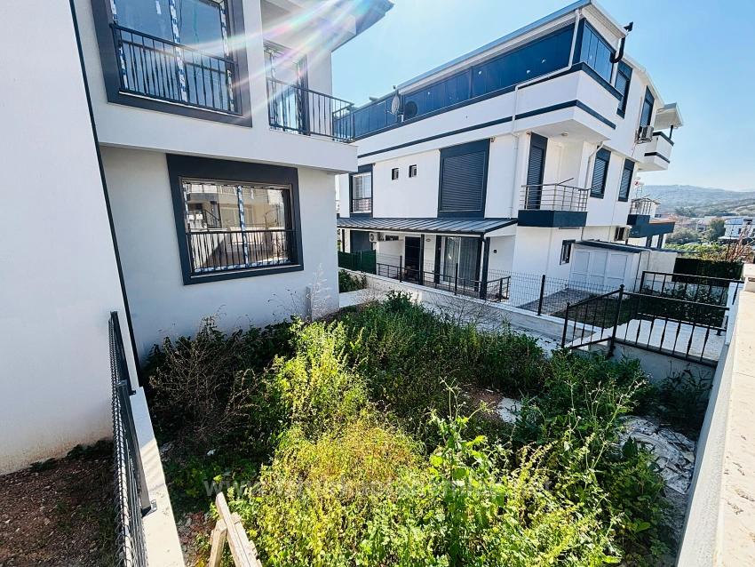 2+1 Villa With Garden For Sale In Payamlı Village, Seferihisar, İzmir