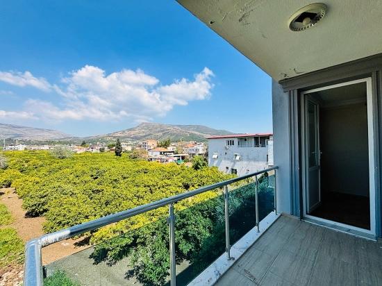 2+1 Apartment With Closed Kitchen, Rear Facing, Mountain View, In The Town Center Of Bengiler, Seferihisar, Izmir