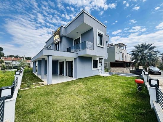 3+1 Villa With Spacious Garden For Sale In Cumhuriyet Neighborhood, Seferihisar, Izmir
