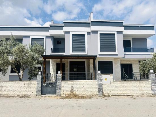2+1 Duplex Villa In Cumhuriyet Neighborhood, Seferihisar, Izmir