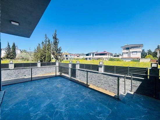 3+1 Detached Villa With Pool For Sale In Cumhuriyet Neighborhood, Seferihisar, Izmir
