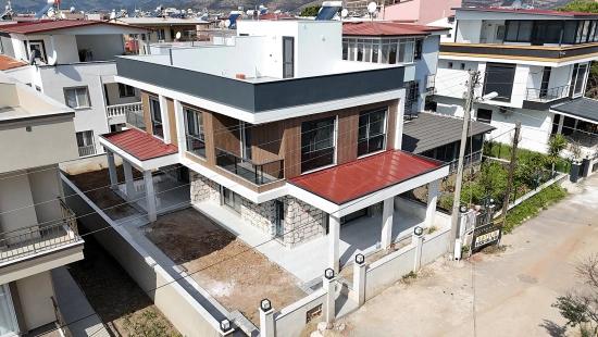 Semi-Detached Villa For Sale In Payamlı Neighborhood, Seferihisar, İzmir, 300M From The Sea, 3+1 Layout.