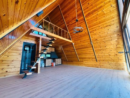 Modern Bungalow With Pool In İzmir Menderes Yeniköy District