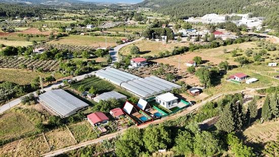 Modern Bungalow With Pool In İzmir Menderes Yeniköy District