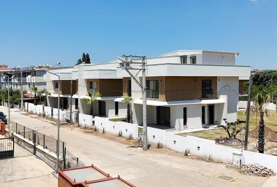 İzmir Seferihisar Mersinalanı Neighbourhood In A Poolside Complex 10 Units Of 3+1 For Sale Villas
