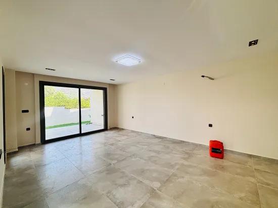 İzmir Seferihisar Mersinalanı Neighbourhood In A Poolside Complex 10 Units Of 3+1 For Sale Villas