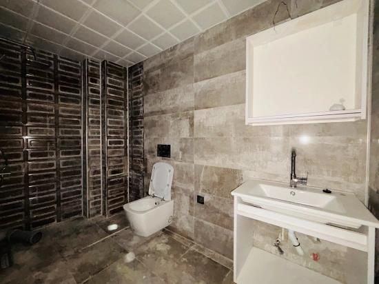 1+1 Middle Floor Flat In A Great Location In Hıdırlık, Seferihisar, Izmir