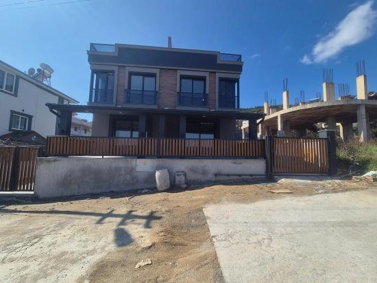 Brand New 2+1 Villa For Sale In Doğanbey With Sea View And Parking