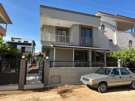 Brand New 2+1 Villa For Sale In A Beautiful Location In Seferihisar Doğanbey Payamlı