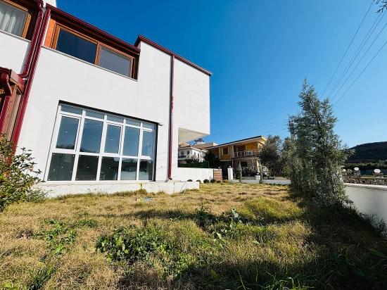 Brand New 3+1 Villa For Sale With A Large Garden In Seferihisar Payamlı Village
