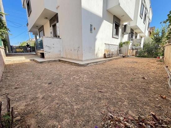 3+1 Villa For Sale With Parking And Garden In Seferihisar Doğanbey, 500 Meters From The Beach