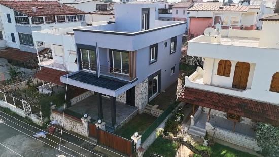 Detached, Spacious 3+1 Villa For Sale In Seferihisar Payamlı Center