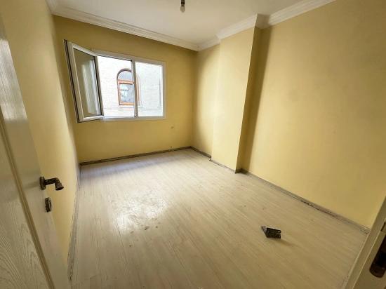 2+1 Apartment For Sale In Seferihisar Ürkmez, Centrally Located 150M From The Beach