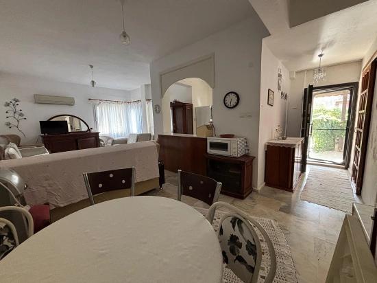 3+1 Villa For Rent With Garden, 50 Meters From The Beach In Seferihisar Doğanbey