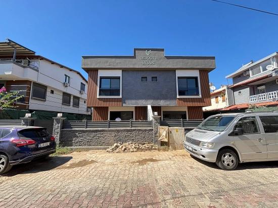 2+1 Villa For Sale In Menderes Özdere, 100 Meters From The Beach, With A Large Garden