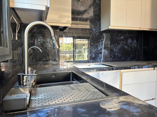 2+1 Villa For Sale In Menderes Özdere, 100 Meters From The Beach, With A Large Garden