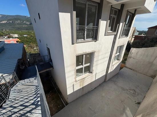 3+1 Sea View Apartment In Izmir Menderes Fevzi Çakmak