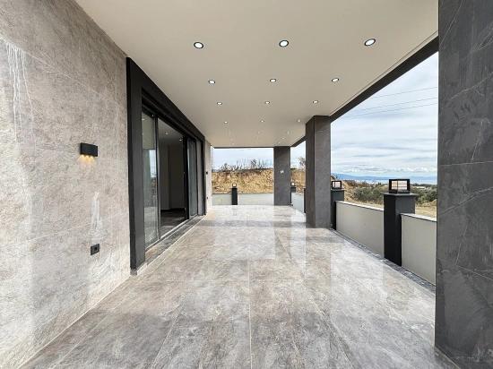 Ultra Luxury 4+1 Triplex Villa With Detached Large Garden In İzmir Seferihisar Doğanbey