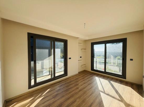 3+1 Triplex Villa With Separate Title Deed, Right On The Seafront In Atatürk Neighborhood, Seferihisar, İzmir