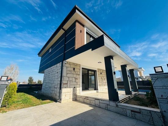 Single Detached Duplex Villa With Pool In Düzce Neighborhood, Seferihisar, İzmir