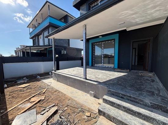 Beautifully Located 3+1 Triplex Summer Villa In Cumhuriyet, Seferihisar, Izmir.