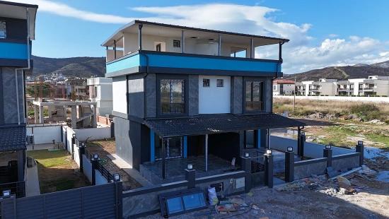 Beautifully Located 3+1 Triplex Summer Villa In Cumhuriyet, Seferihisar, Izmir.