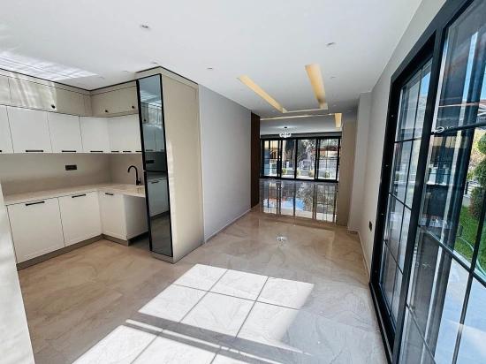 Ultra Luxury 3+1 Summer House With Smart Home System, 50m From The Sea In Ürkmez, Seferihisar, İzmir
