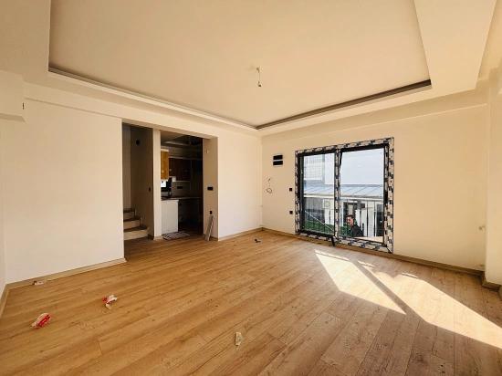 2+1 Villa With Garden For Sale In Payamlı Village, Seferihisar, İzmir