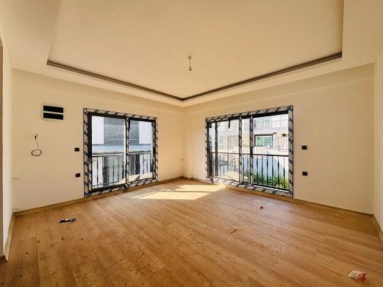 2+1 Villa With Garden For Sale In Payamlı Village, Seferihisar, İzmir