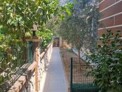 Spacious 2+1 Villa For Sale With Garden In Seferihisar Doğanbey
