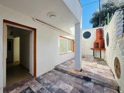 2+1 Flat For Sale With Garden In Seferihisar Ürkmez Central Location