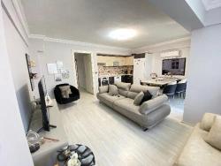 2+1 Apartment For Sale In Seferihisar Ürkmez Bengiler, Convenient 2Nd Floor, Clean