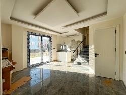 2+1 Villa For Sale 600 Meters From The Sea In Ürkmez, Seferihisar, Izmir