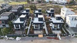 2+1 Villa With Spacious Garden In A Gated Community In Cumhuriyet Neighborhood, Seferihisar, Izmir