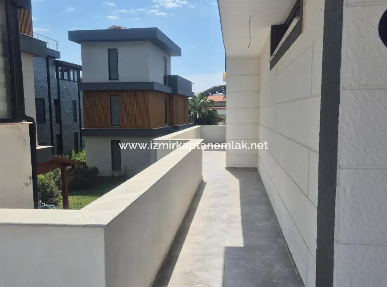 Izmir Seferhisar Kusadasi Road On Sea Side Shop 2 1 Apartment For Sale