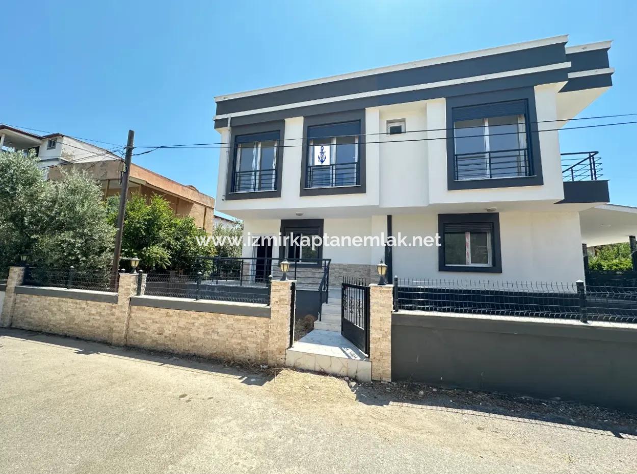 Doğanbeyde 500M To The Beach With Large Garden For Sale Brand New 3 1 Villa