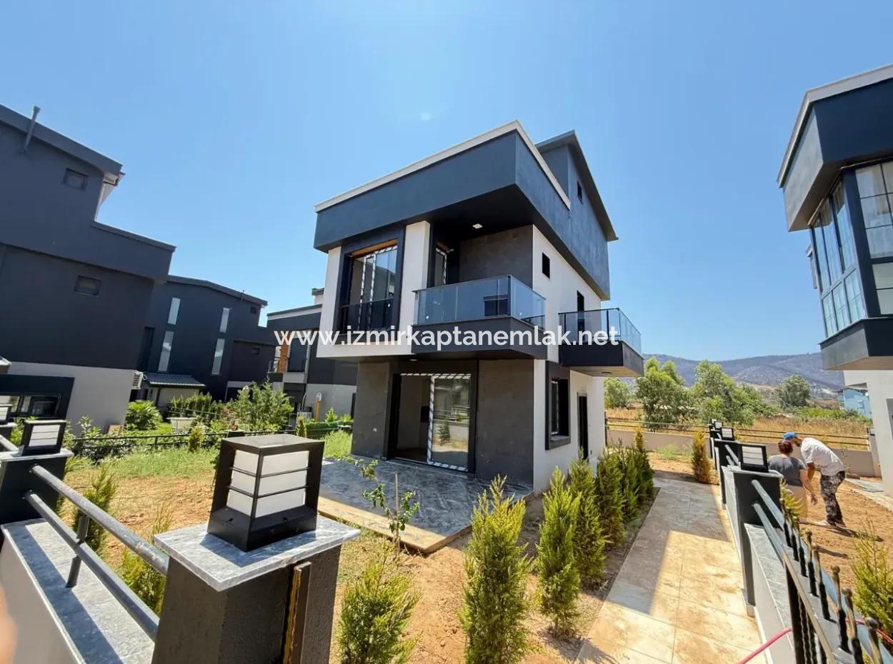 Doganbeyde Independent Detached Garden Brand New 2 1 Villa For Sale