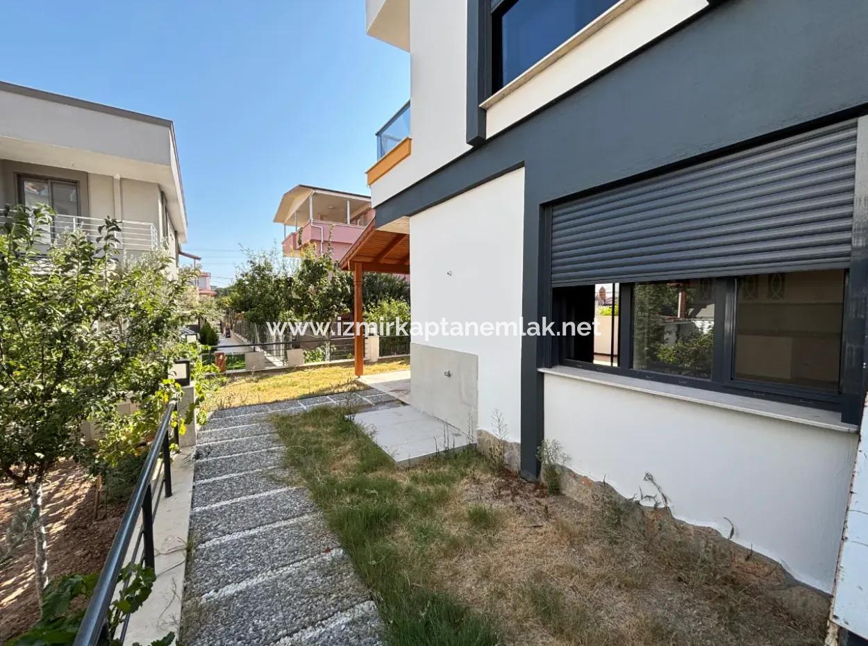 3 1 Villa For Sale With Large Garden In Doğanbey