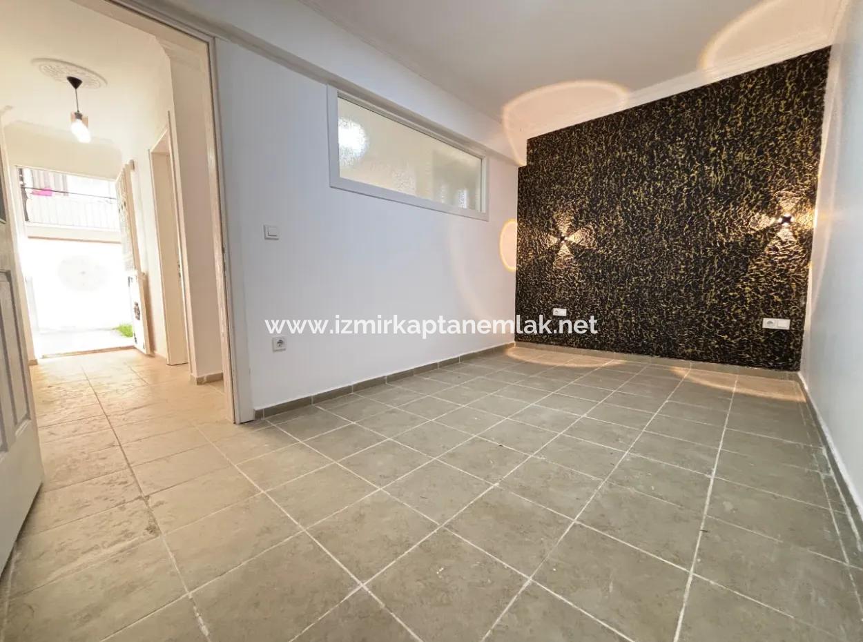 Ürkmez Central Location Bahçeli 2 1 Flat For Sale