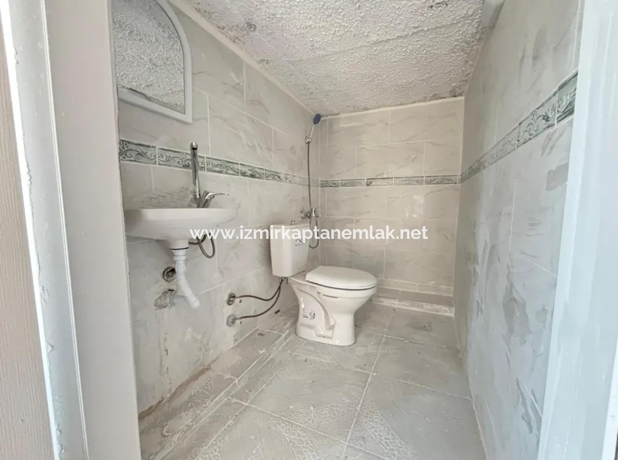 Separate Kitchen And Garden Inexpensive 2 1 Flat For Sale In Ürkmez