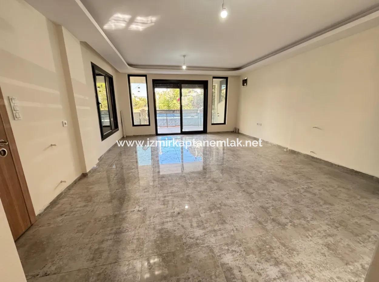 3 1 Villa For Sale In Doğanbey With 500 M Parking Lot Garden